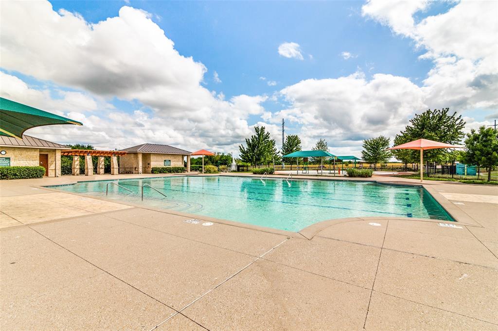 One of 3 pools in Woodcreek