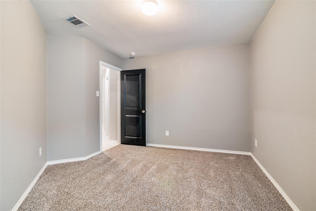 Secondary bedroom