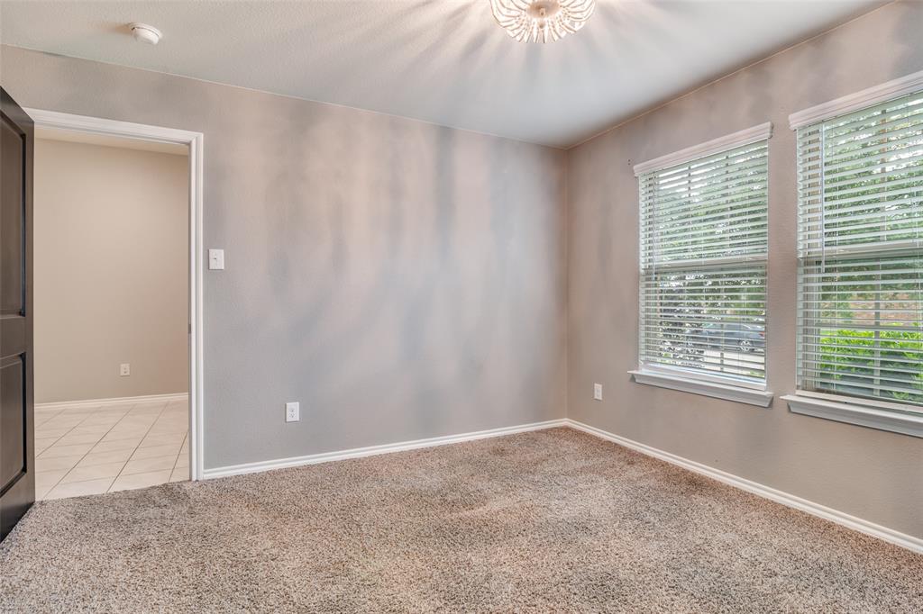 Secondary bedroom