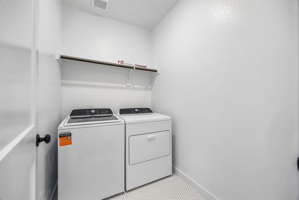 Listing (11)