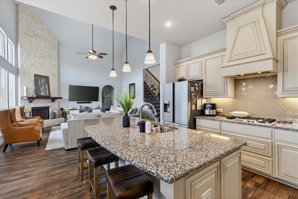 2106 Devonblue Drive, Forney, TX 75126 2106 Devonblue Drive, Forney, TX 75126