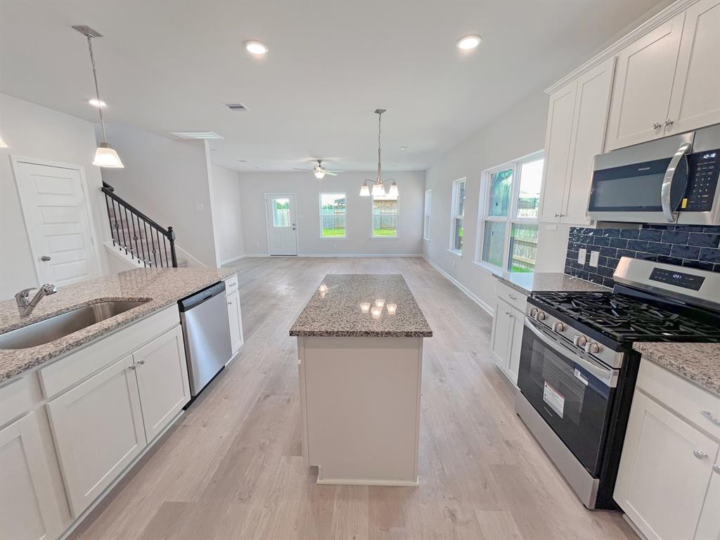 304 Heritage Grove Road, Blue Ridge, TX 75424