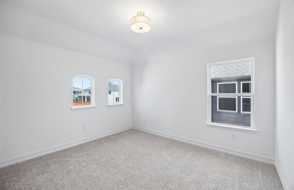 Secondary bedroom