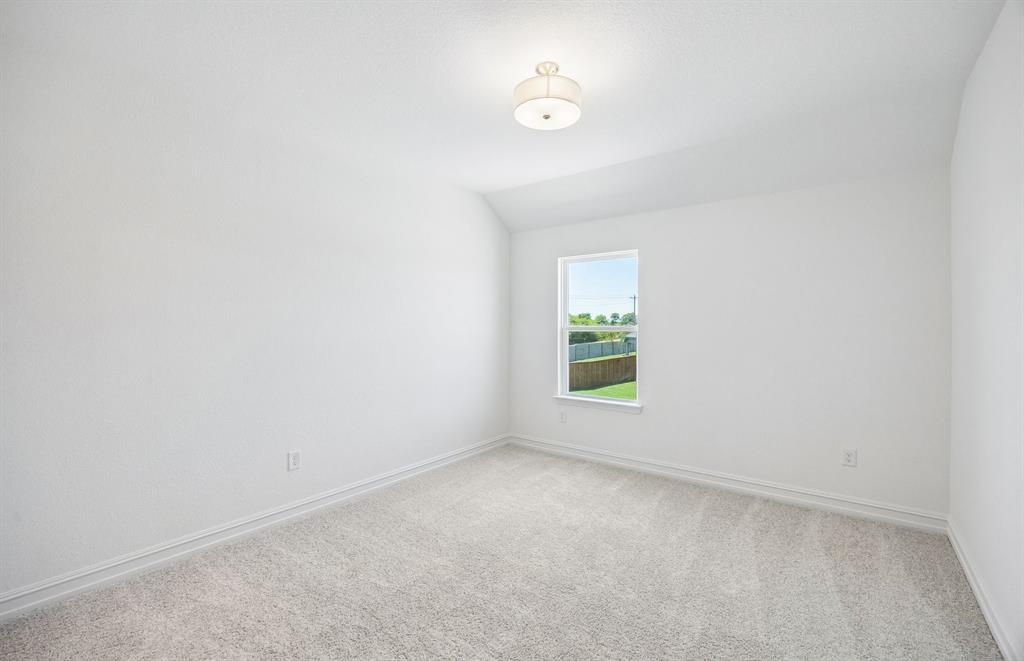 Secondary bedroom