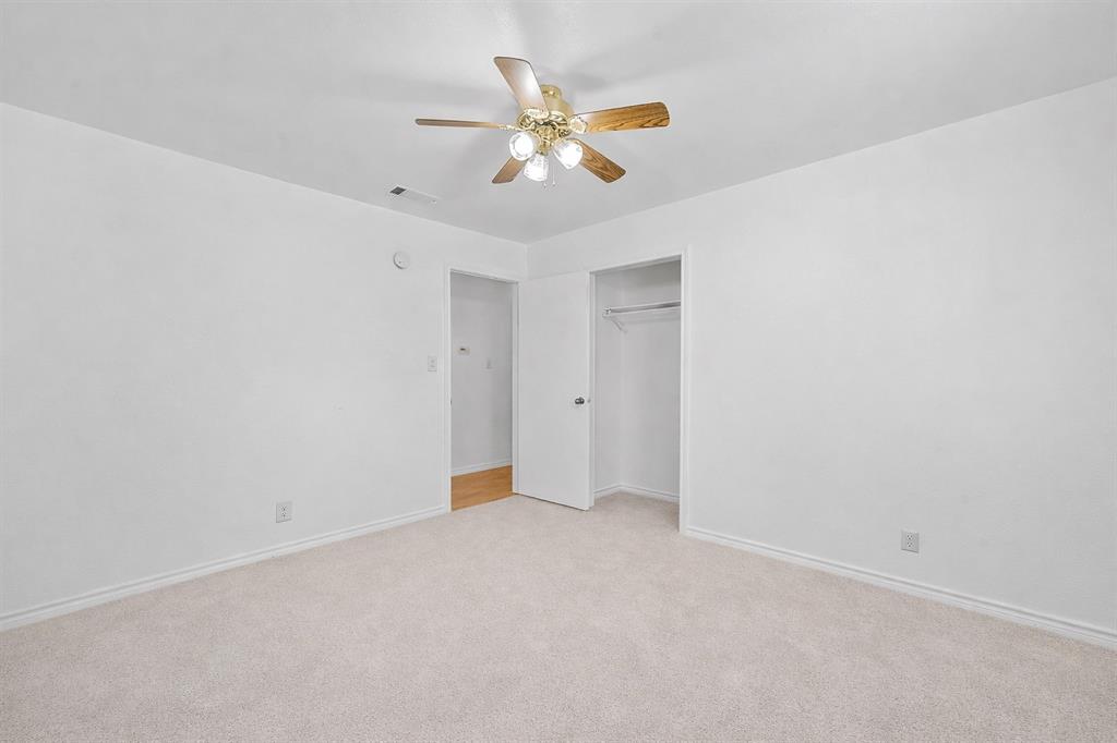 214 Wildflower Drive, Gun Barrel City, TX 75156