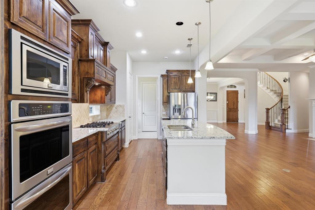 Kitchen has access to Utility Room and 3rd Garage