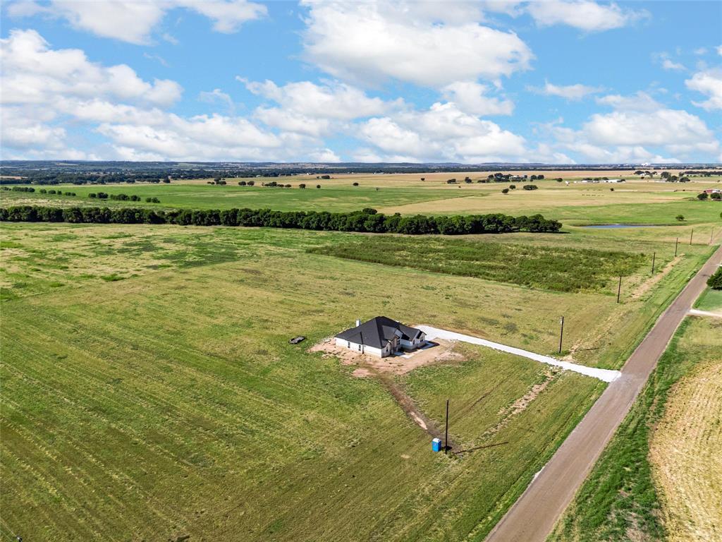 173 Willow Branch Road, McGregor, TX 76657