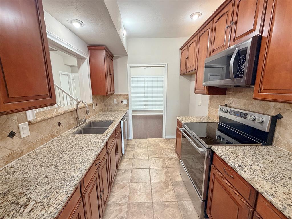 2409 Northlake Court, Irving, TX 75038