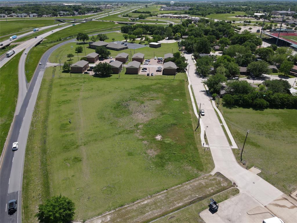 601 W US- 287 ByPass, Waxahachie, TX 75165 601 W US- 287 ByPass, Waxahachie, TX 75165