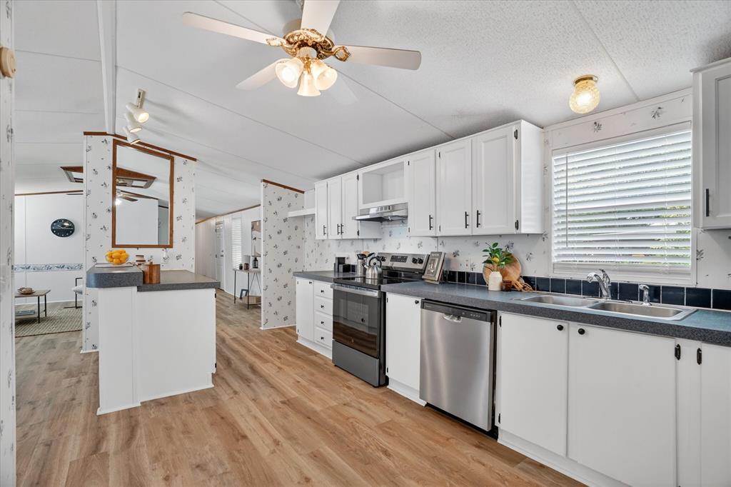 4434 Wildwood Circle, Granbury, TX 76049