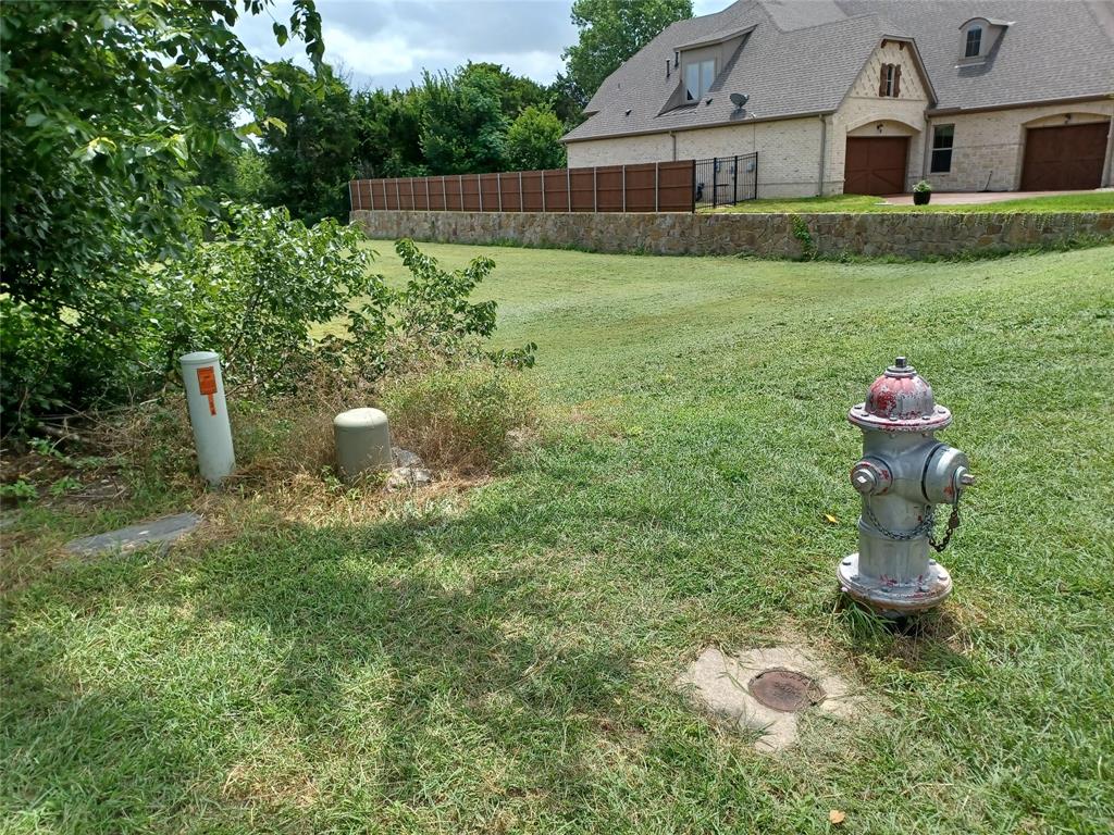 934 Beverly Circle, Cedar Hill, TX 75104
