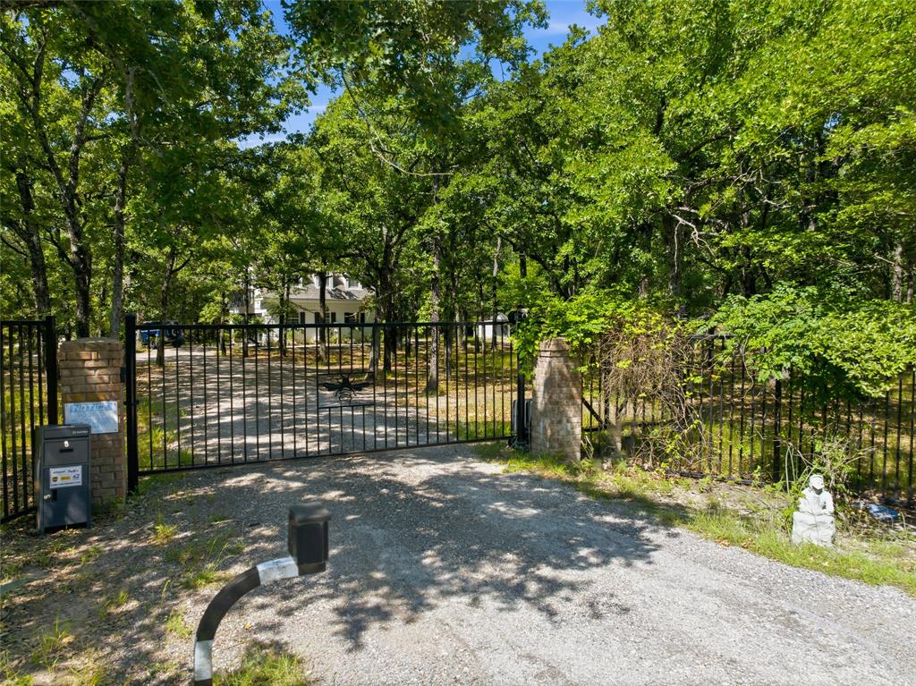 Welcome to 10670 County Road 2450 in Terrell - Poetry Area. Gated entry to property. Welcome to 10670 County Road 2450 in Terrell - Poetry Area. Gated entry to property.