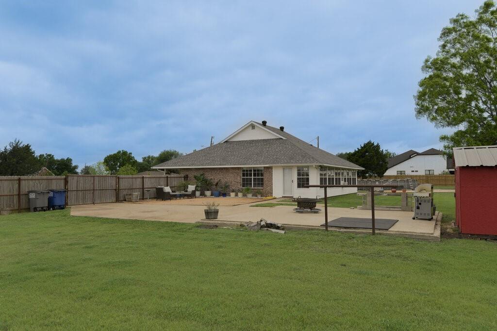 339 Meadow Lane, Red Oak, TX 75154
