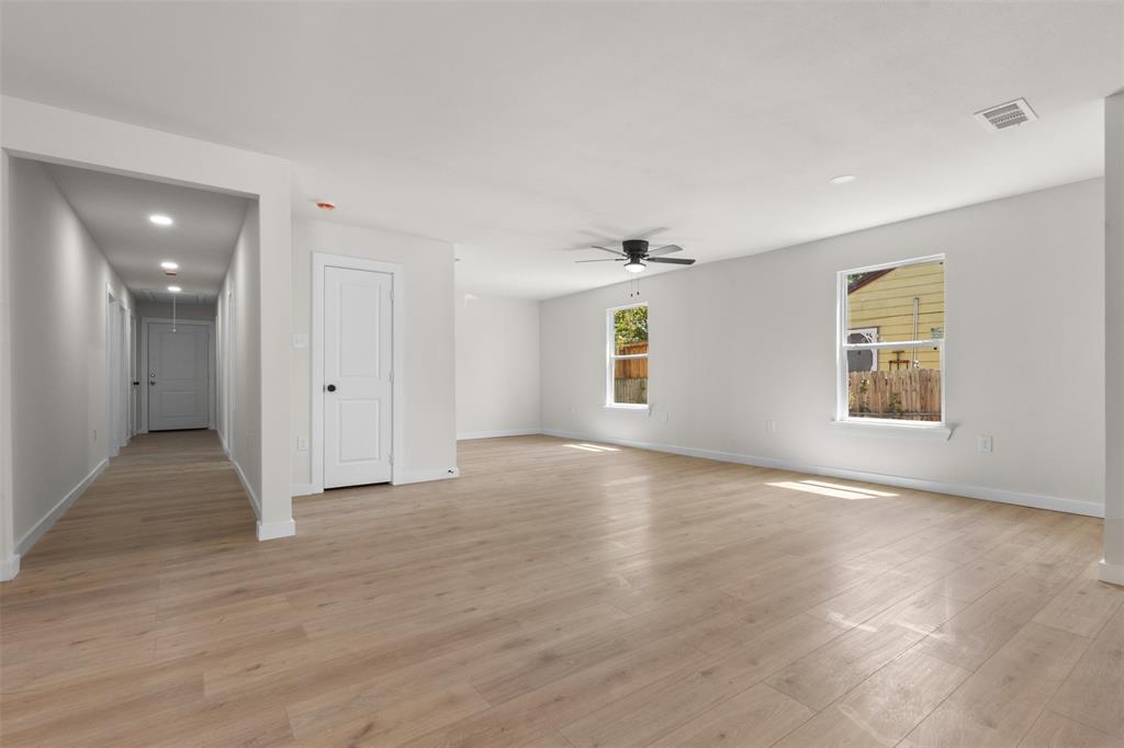 314 NW 15th Street, Grand Prairie, TX 75050