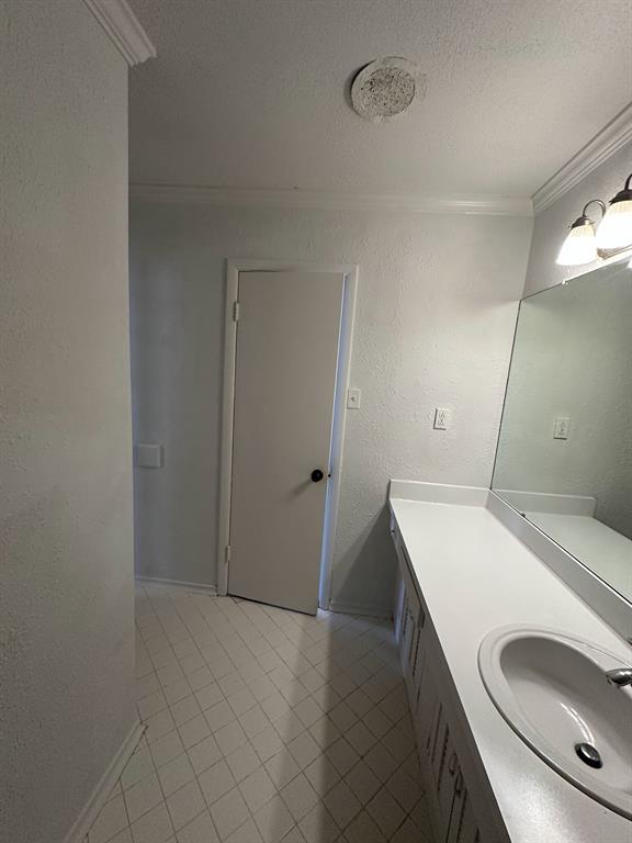 4115 Douglas Avenue, #203, Dallas, TX 75219