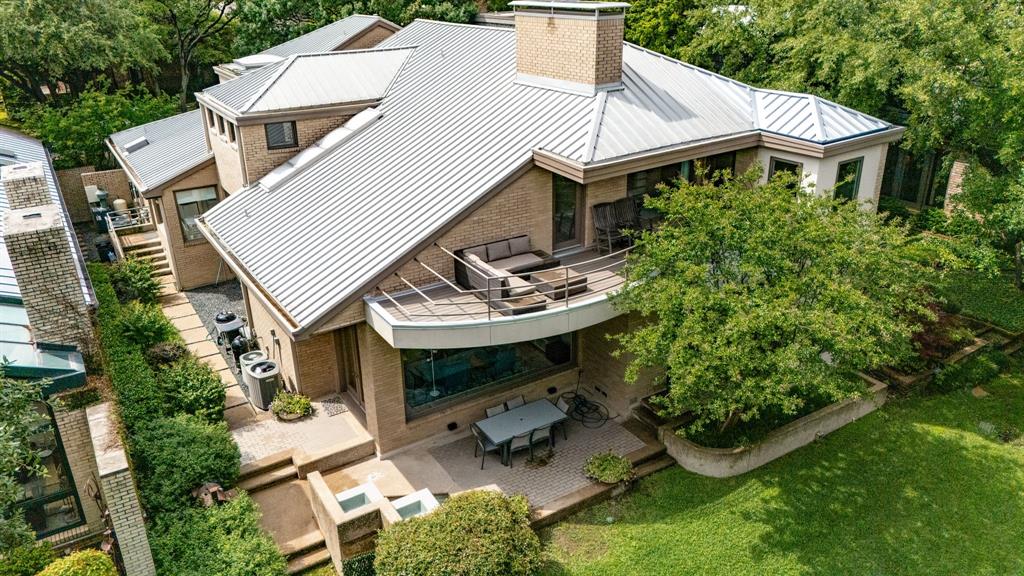 9 Hallshire Court, Dallas, TX 75225
