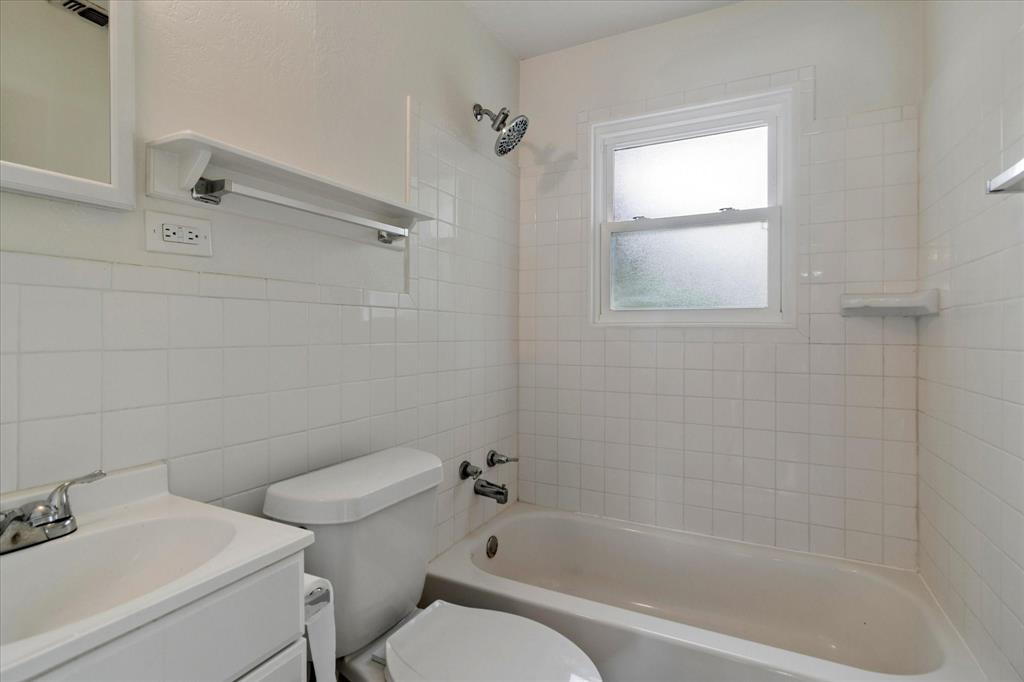 Full bathroom