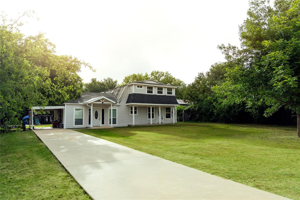 405 Granbury Court, Granbury, TX 76049