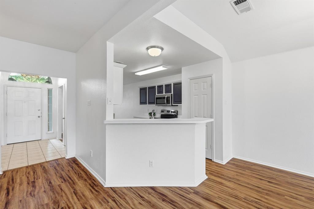 921 High Point Drive, Midlothian, TX 76065
