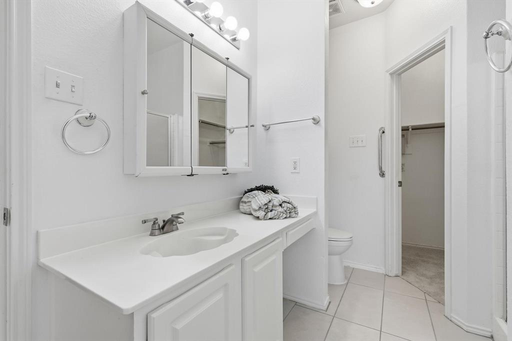 921 High Point Drive, Midlothian, TX 76065