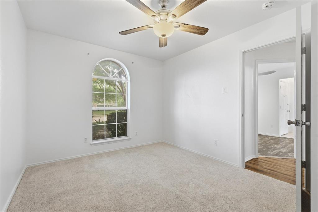 921 High Point Drive, Midlothian, TX 76065