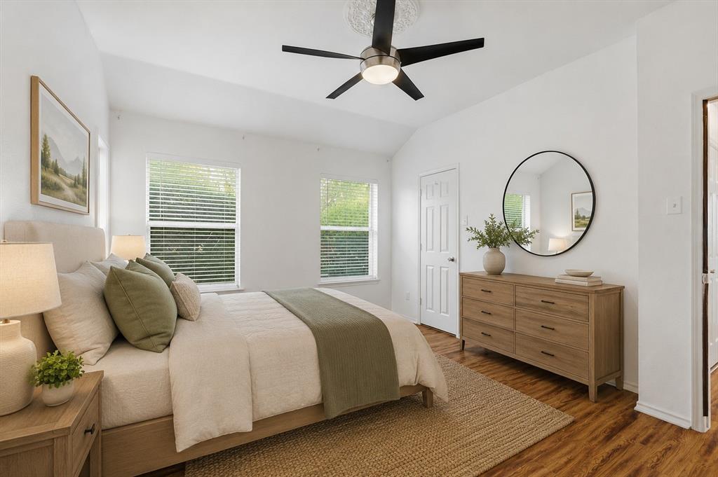Primary bedroom*VIRTUALLY STAGED* Primary bedroom*VIRTUALLY STAGED*