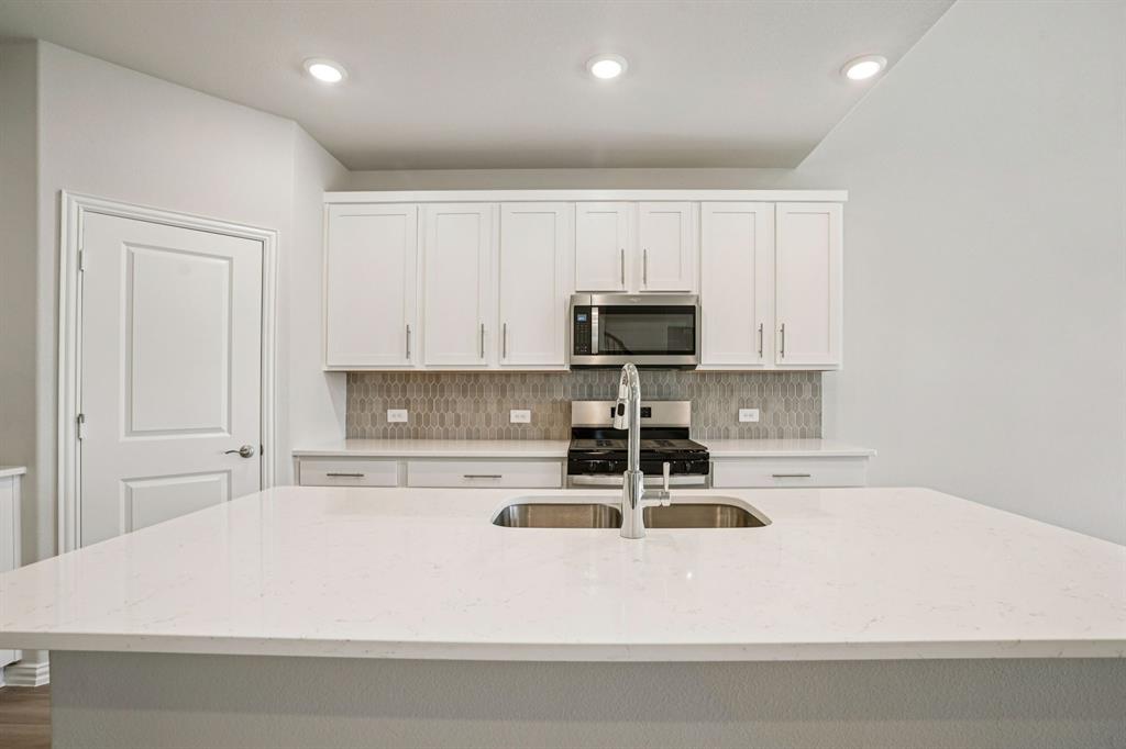 Photo is not of the actual home, but is an inspirational photo of builder’s model home and may depict options, furnishings, and/or decorator features that are not included.