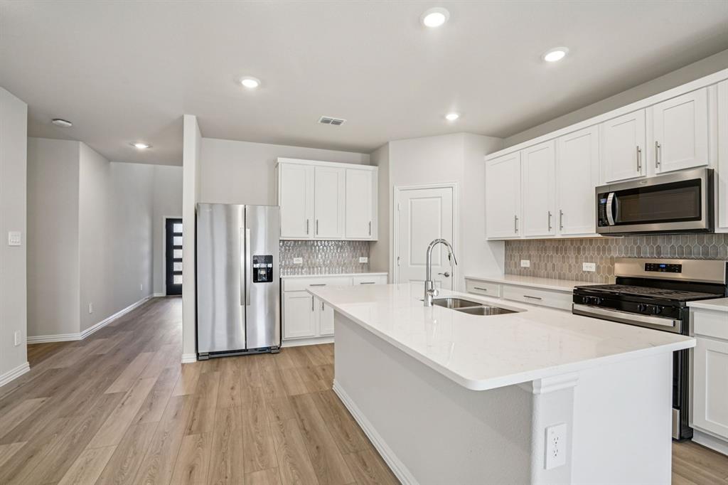 Photo is not of the actual home, but is an inspirational photo of builder’s model home and may depict options, furnishings, and/or decorator features that are not included.