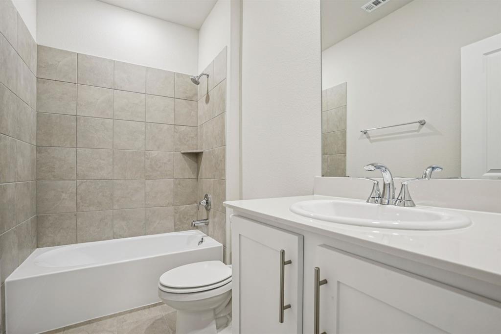 Photo is not of the actual home, but is an inspirational photo of builder’s model home and may depict options, furnishings, and/or decorator features that are not included.