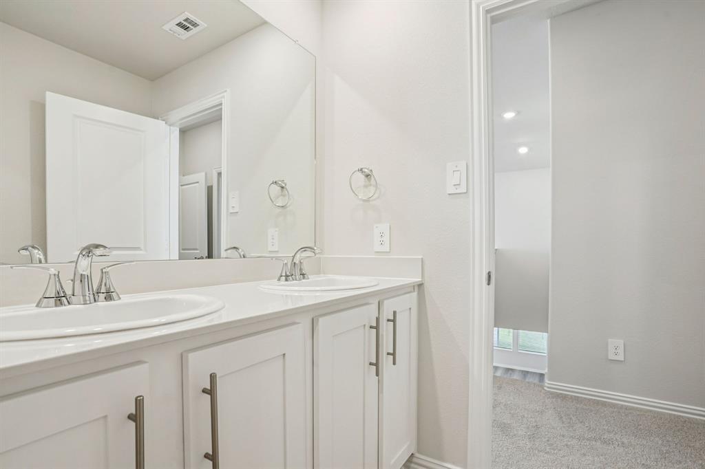 Photo is not of the actual home, but is an inspirational photo of builder’s model home and may depict options, furnishings, and/or decorator features that are not included.