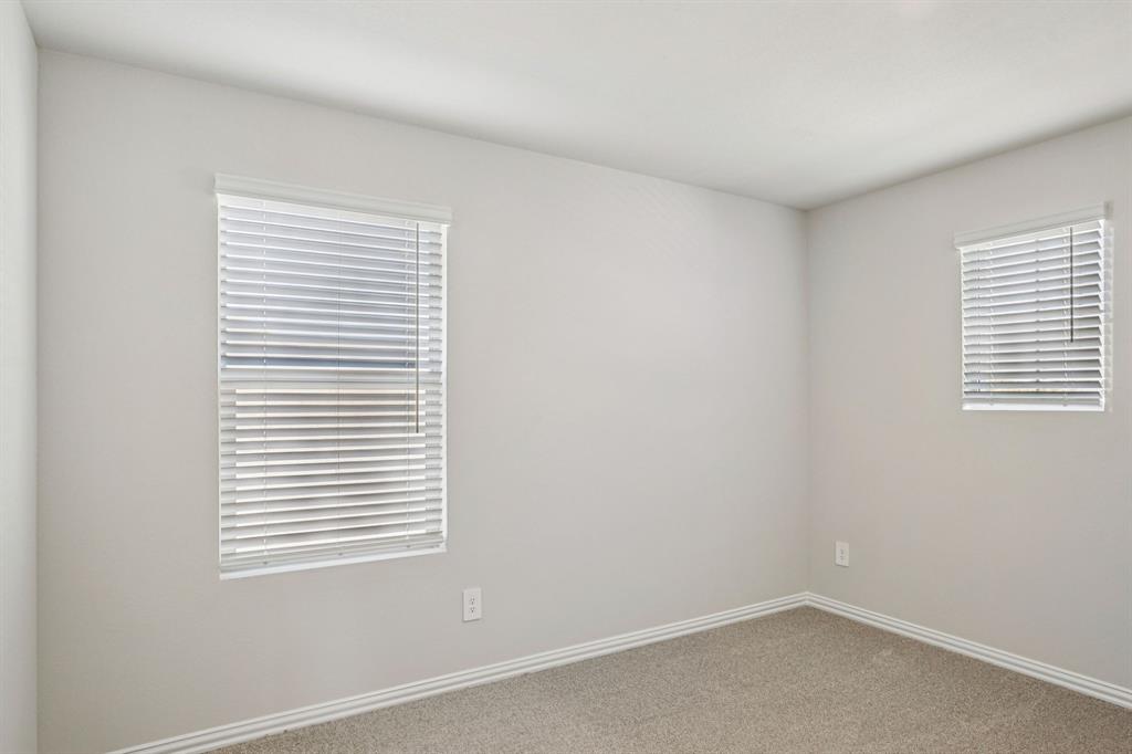 Photo is not of the actual home, but is an inspirational photo of builder’s model home and may depict options, furnishings, and/or decorator features that are not included.