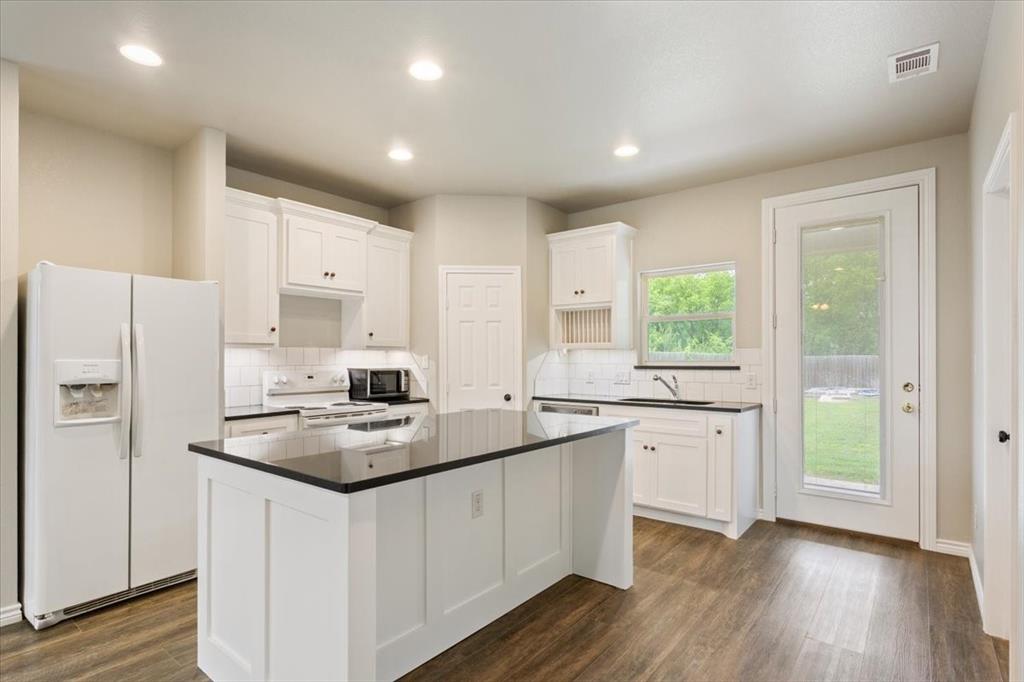 3525 N 24th Street, Waco, TX 76708 3525 N 24th Street, Waco, TX 76708