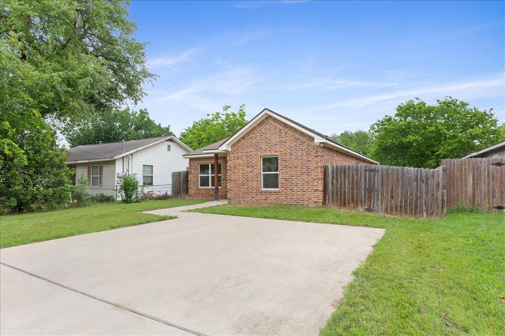 3525 N 24th Street, Waco, TX 76708