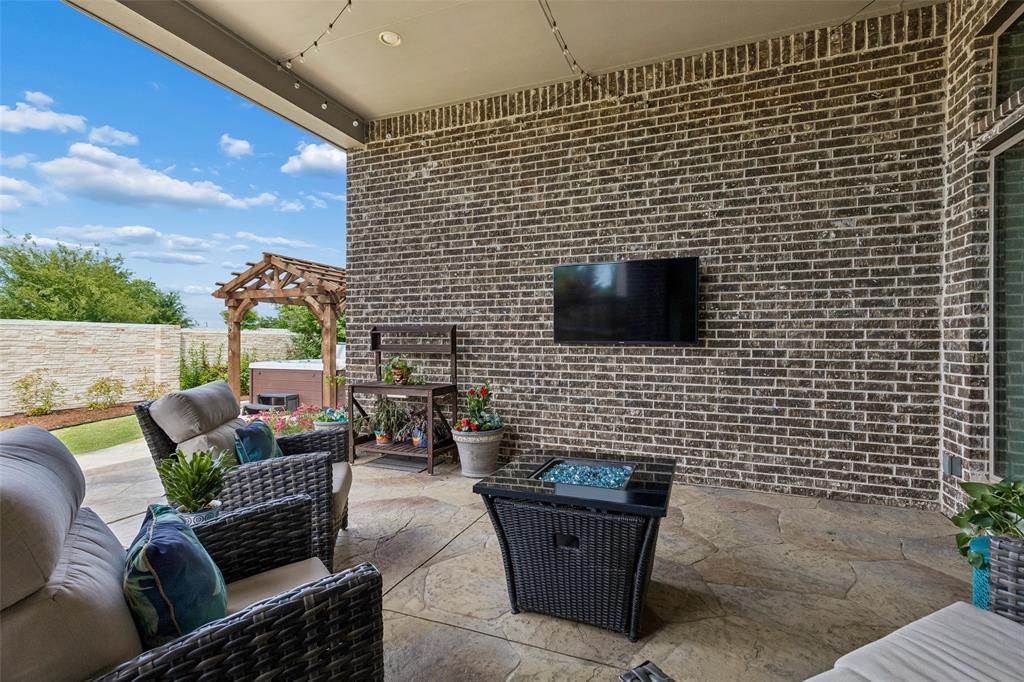 409 Calmwater Cove, McKinney, TX 75071