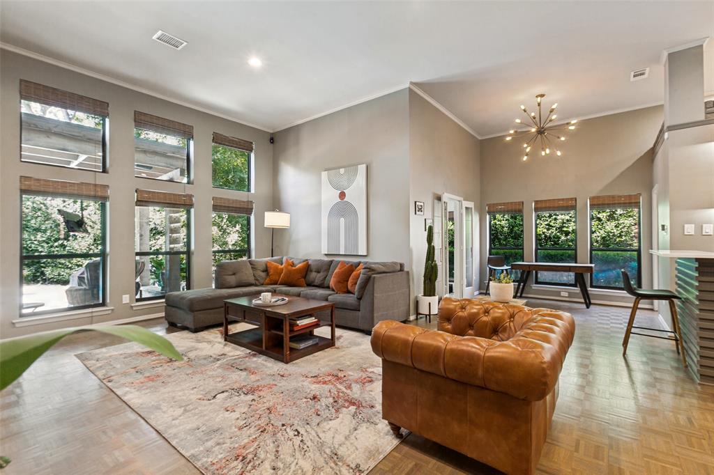 14913 Oaks North Drive, Addison, TX 75254 14913 Oaks North Drive, Addison, TX 75254