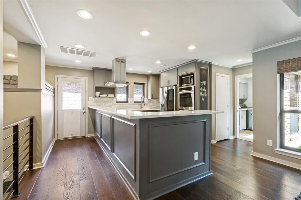 14913 Oaks North Drive, Addison, TX 75254