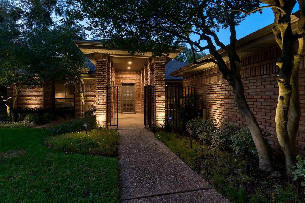 14913 Oaks North Drive, Addison, TX 75254 14913 Oaks North Drive, Addison, TX 75254