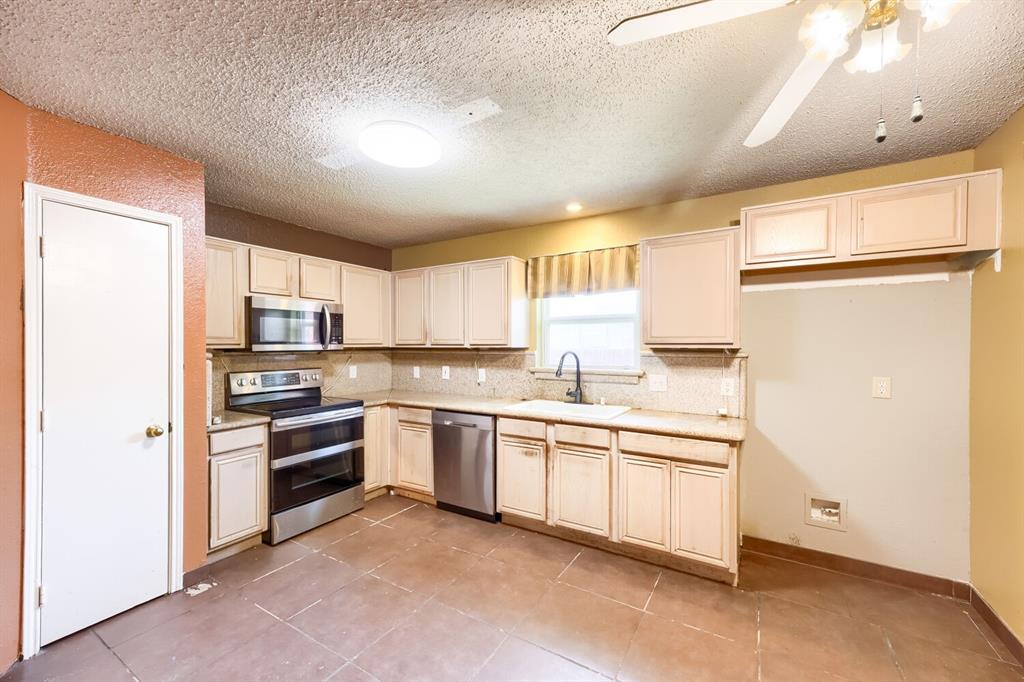 9324 Teagarden Road, Dallas, TX 75217