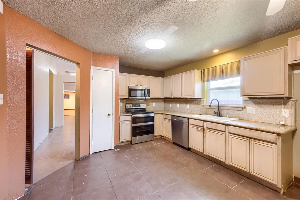 9324 Teagarden Road, Dallas, TX 75217