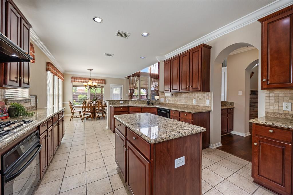 1501 Weathered Wood Lane, Garland, TX 75040