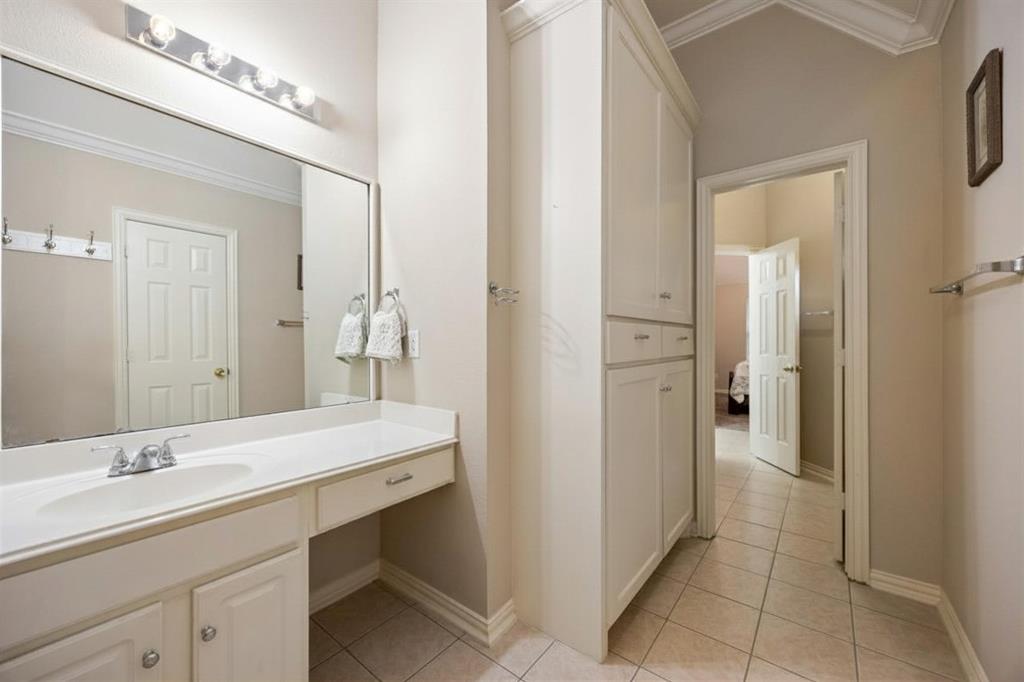 1501 Weathered Wood Lane, Garland, TX 75040
