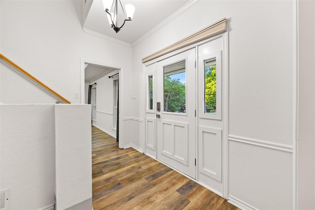 1044 E Woodridge Road, Waxahachie, TX 75165