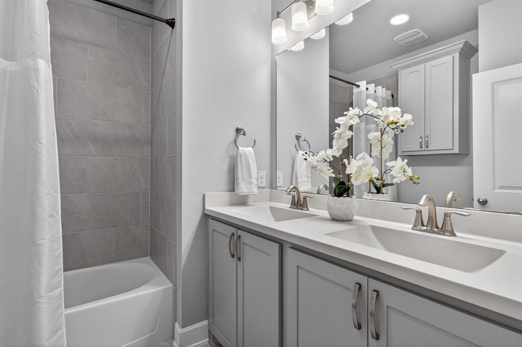Upstairs bathroom