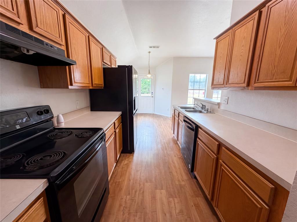 5432 Nuthatch Street, Dallas, TX 75236 5432 Nuthatch Street, Dallas, TX 75236