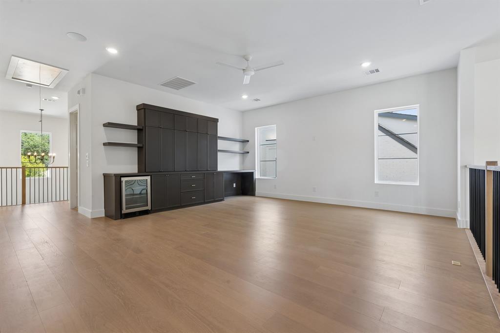 6402 Kenwood Avenue, Dallas, TX 75214
