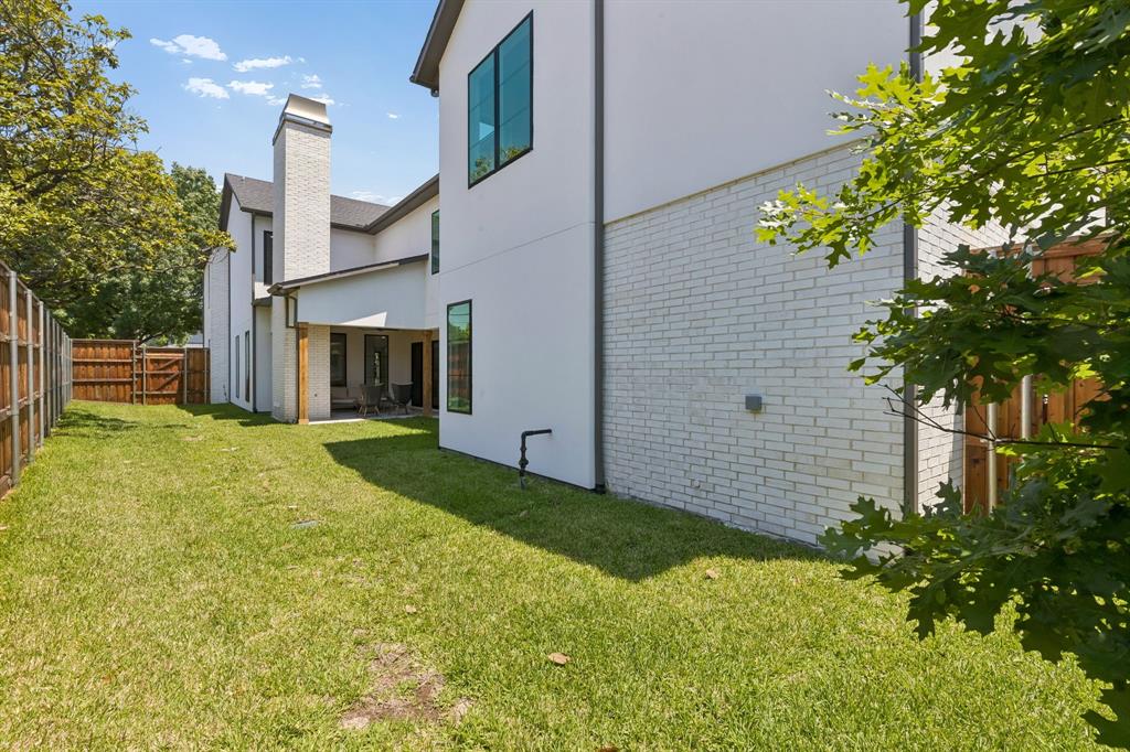 6402 Kenwood Avenue, Dallas, TX 75214