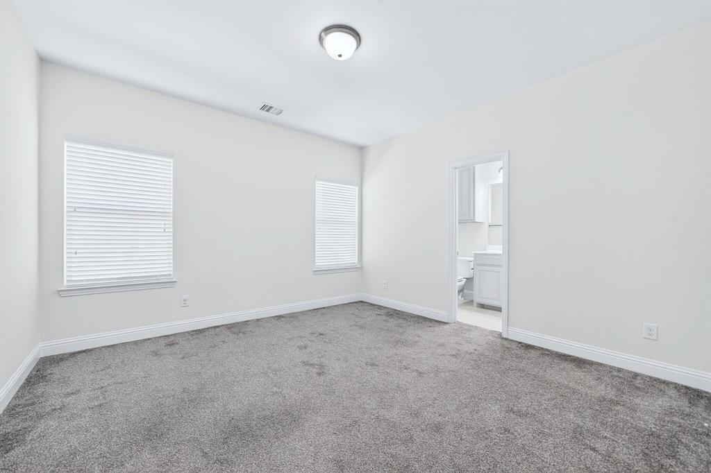 922 Amber Knoll Drive, Rockwall, TX 75087