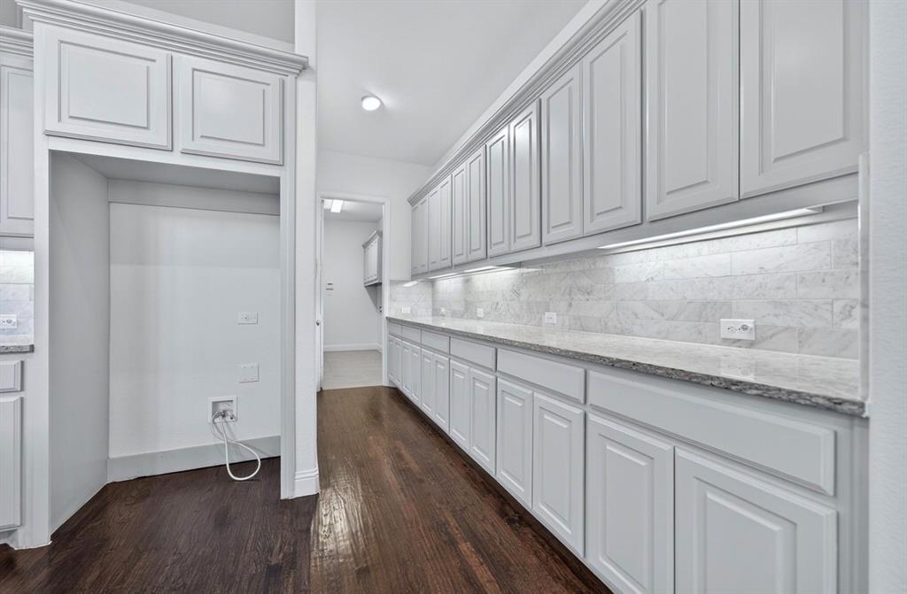 922 Amber Knoll Drive, Rockwall, TX 75087
