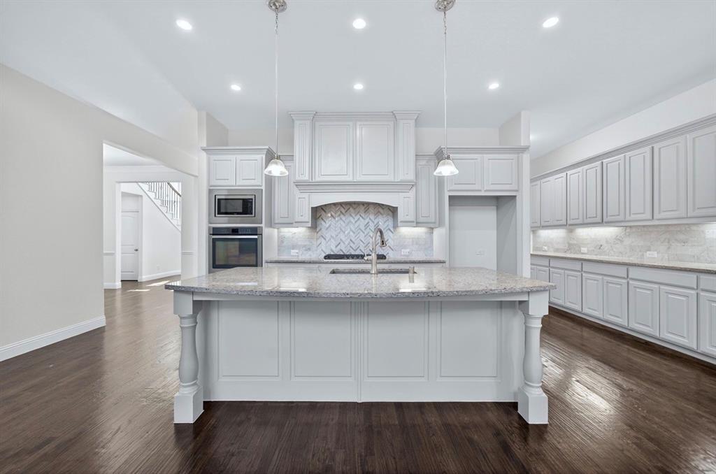 922 Amber Knoll Drive, Rockwall, TX 75087