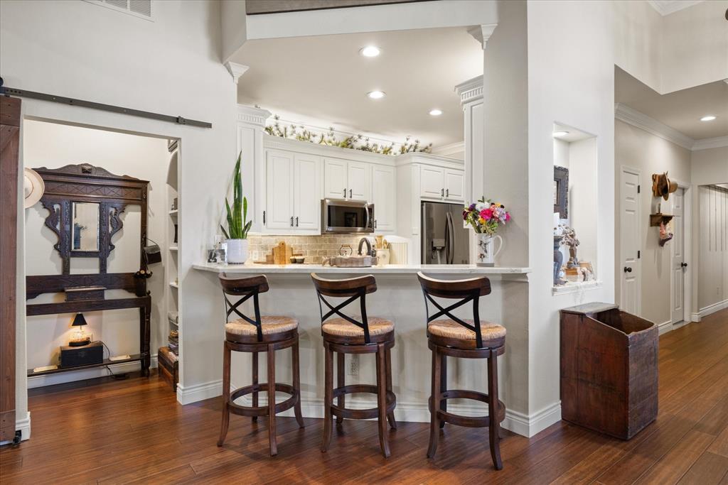 703 N Avalon Court, Granbury, TX 76048